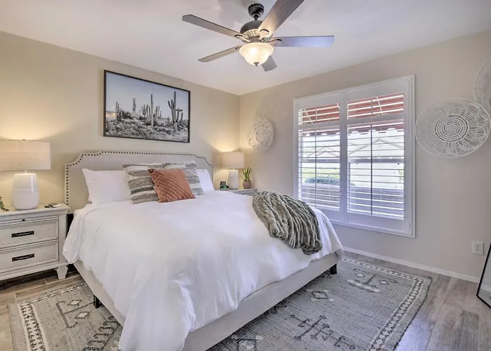 Stunning W/ Beautiful Views! Holiday home Sun Lakes