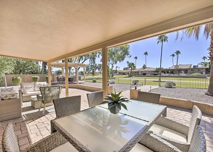 Stunning W/ Beautiful Views! *