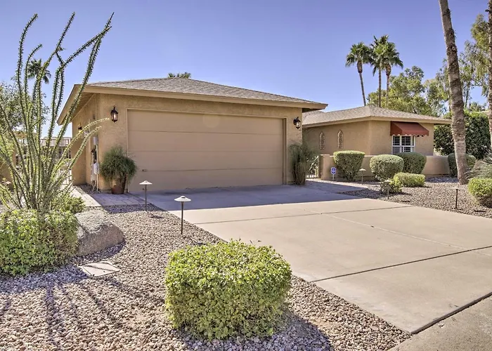 Holiday home Stunning W/ Beautiful Views!