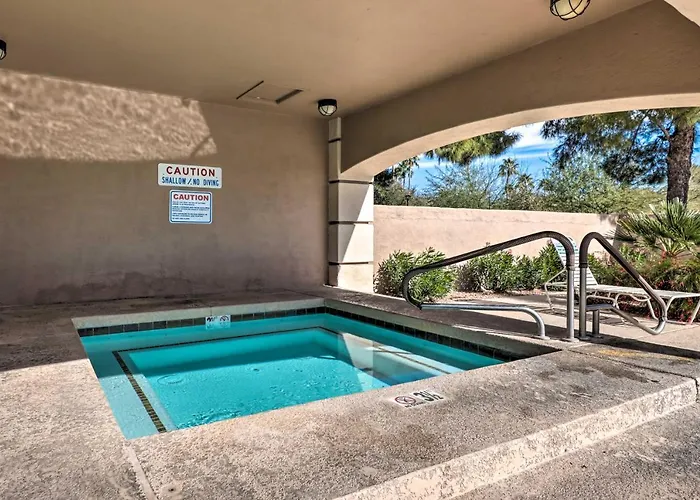 Stunning W/ Beautiful Views!